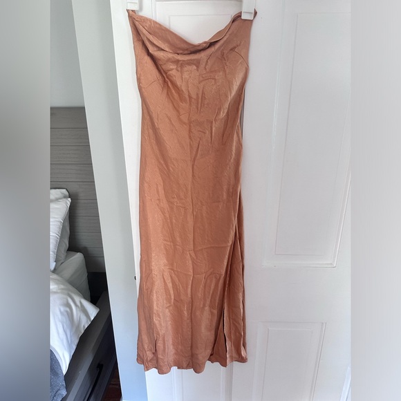 Hello Molly Light Orange Midi Dress - Picture 4 of 5